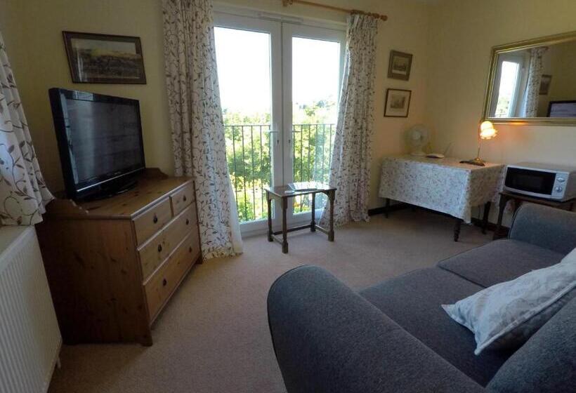 סוויטת ג'וניור עם מרפסת, Broome Farm