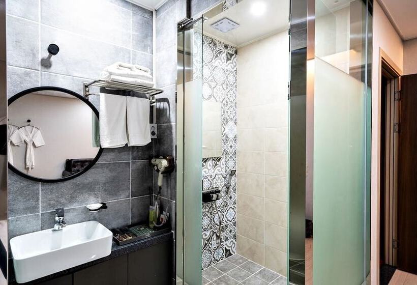 غرفة قياسية, Siheung Seoul Tourist