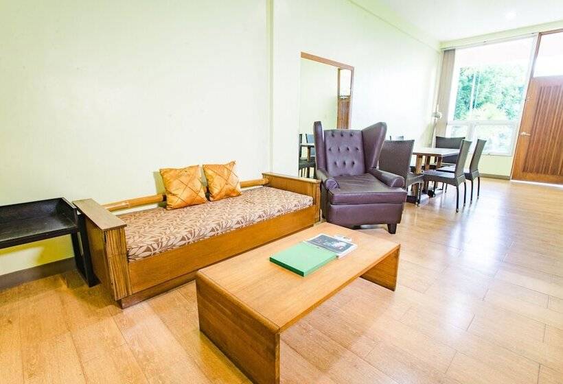 سوییت خانوادگی, The Park Silang