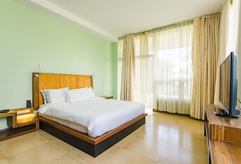 سوییت خانوادگی, The Park Silang