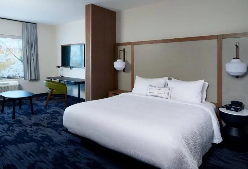 キングサイズベッドのスイートルーム, Fairfield Inn & Suites By Marriott Riverside Moreno Valley