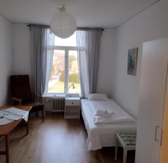 エコノミーシングルルーム, Hunnebergs Gård Hostel & Camping
