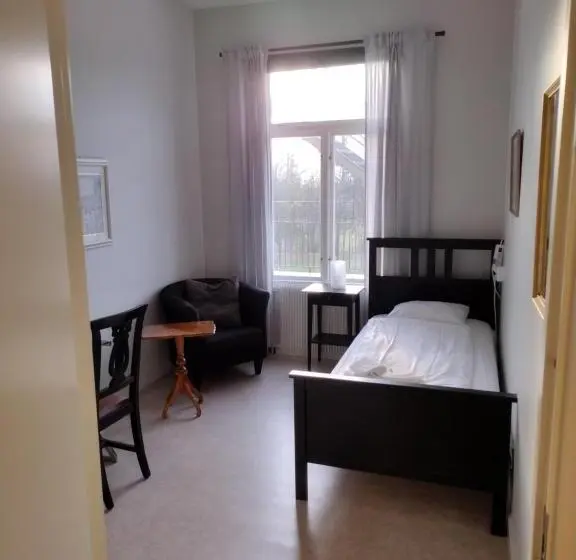 エコノミーシングルルーム, Hunnebergs Gård Hostel & Camping