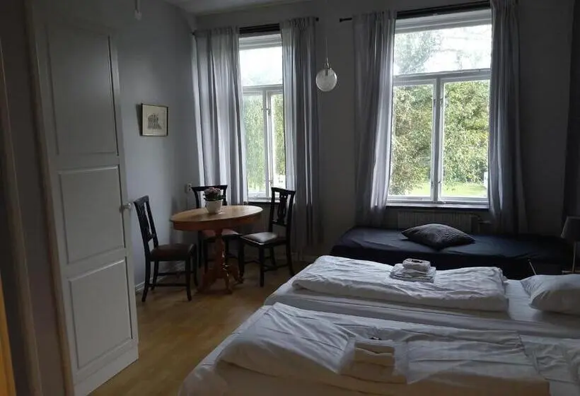 スーペリアールーム, Hunnebergs Gård Hostel & Camping