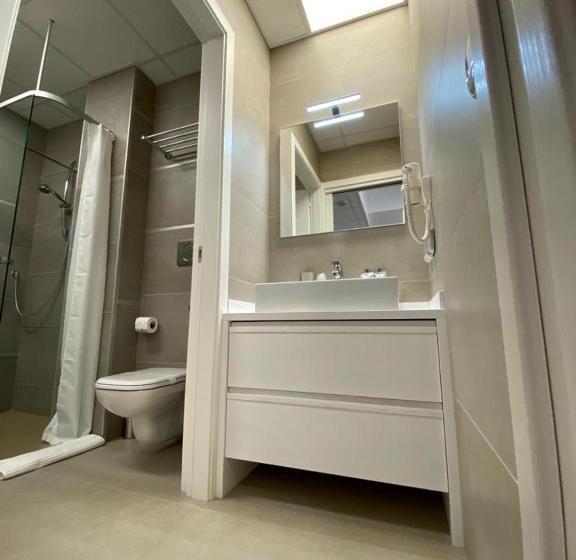 استودیوی استاندارد, Beeapartments