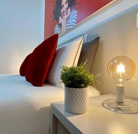 استودیوی استاندارد, Beeapartments