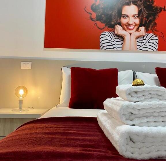 استودیوی استاندارد, Beeapartments