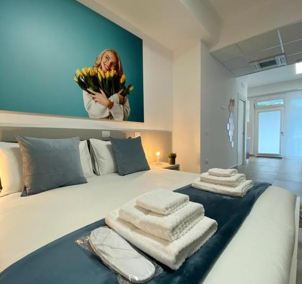 استودیوی سوپریور, Beeapartments