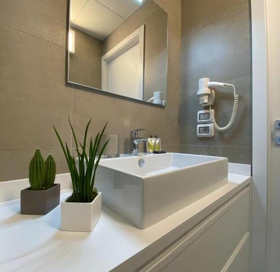 استودیو خانوادگی, Beeapartments