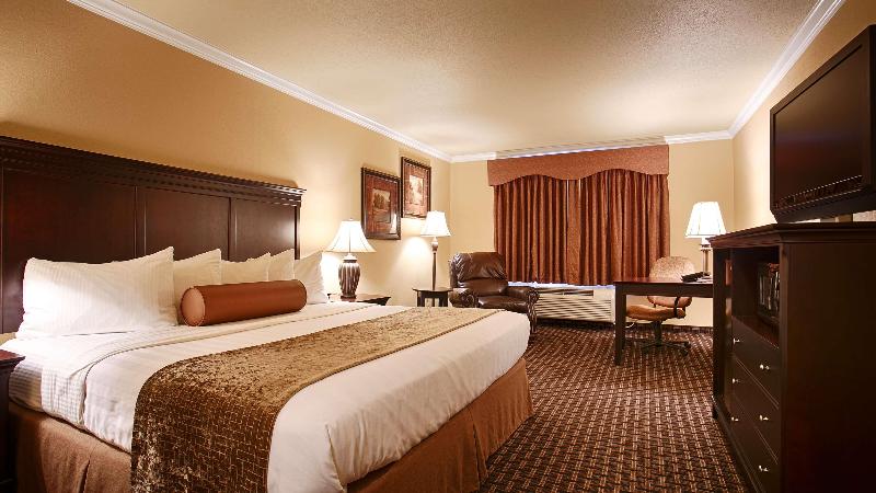 غرفة قياسية سرير كينج, Best Western Plus Southpark Inn & Suites