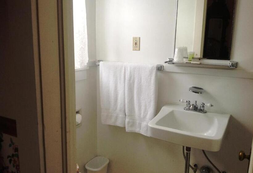 スタンダードシングルルーム, Bridgeport Inn