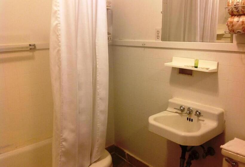 バスルーム共有のシングルスタンダード, Bridgeport Inn