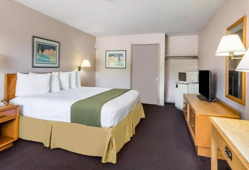 身障者適用キングサイズベッドルーム, Days Inn By Wyndham Bedford