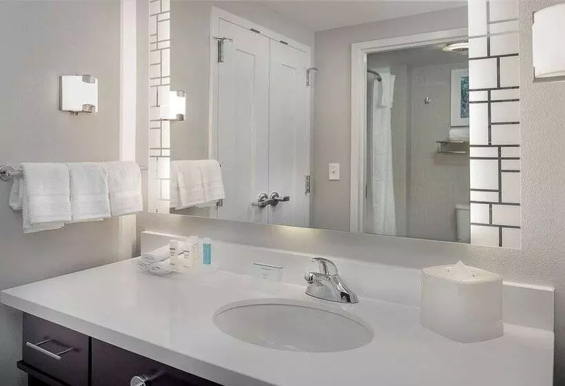 キングサイズベッドのスイートルーム, Homewood Suites By Hilton St. Louis Westport