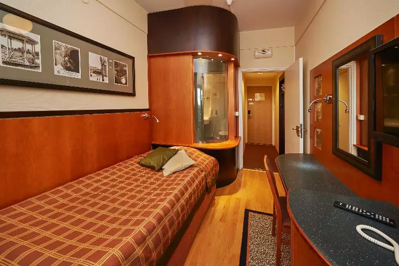 اتاق استاندارد با تخت بزرگ, Salt Lake Plaza Hotel Surestay Collection By Best Western