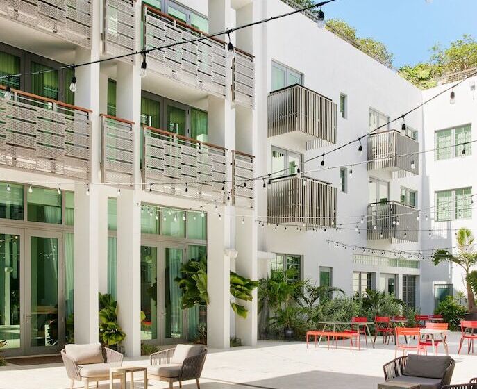 带阳台套房, The Betsy Hotel, South Beach