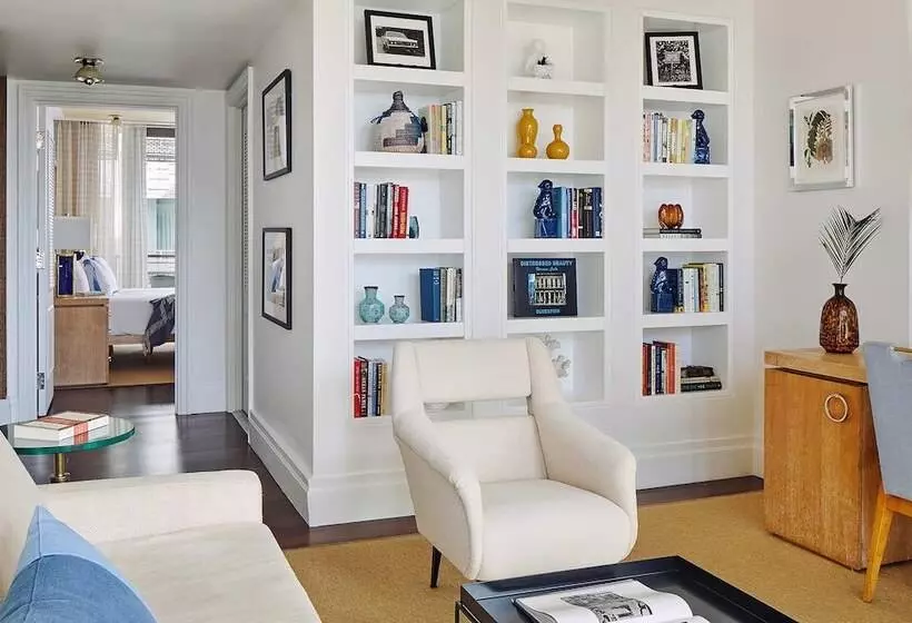 سوئیت با بالکن, The Betsy Hotel, South Beach