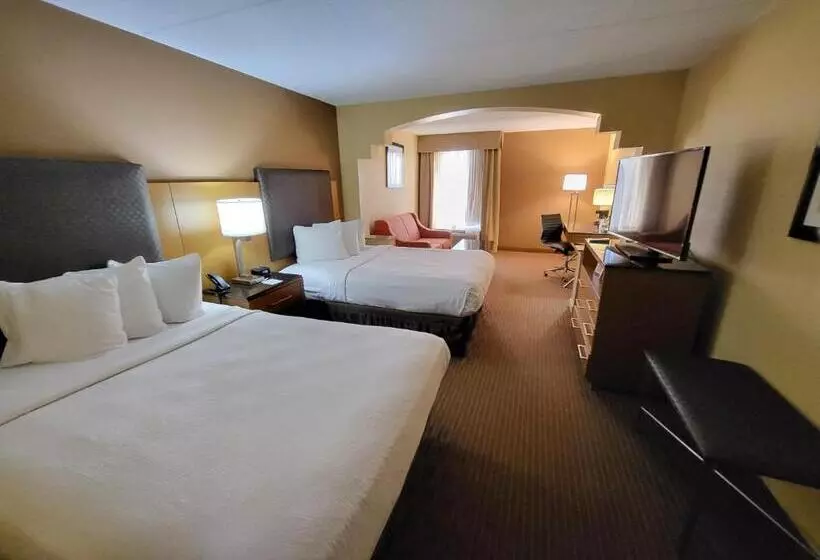 سوییت, Wingate By Wyndham Greensboro Coliseum