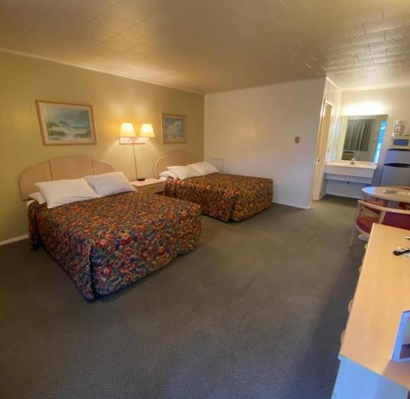 غرفة قياسية, Birchwood Inn