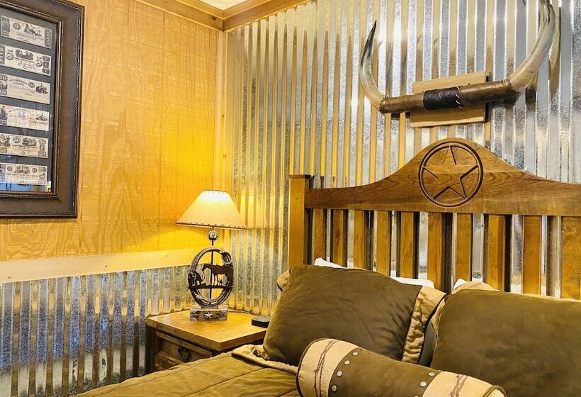 Quarto Deluxe, The Big Texan Motel