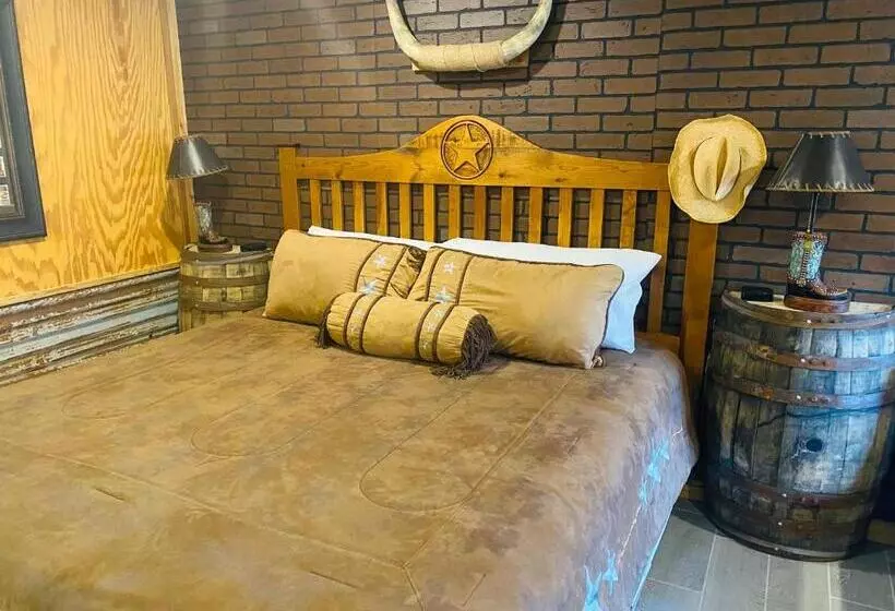 اتاق لوکس با تخت بزرگ, The Big Texan Motel