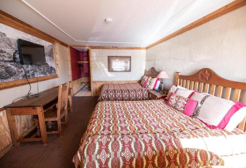 Quarto Estandar, The Big Texan Motel