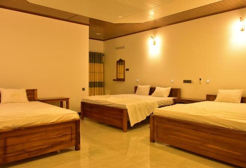 اتاق خانوادگی, Ceylon Safari Cottage