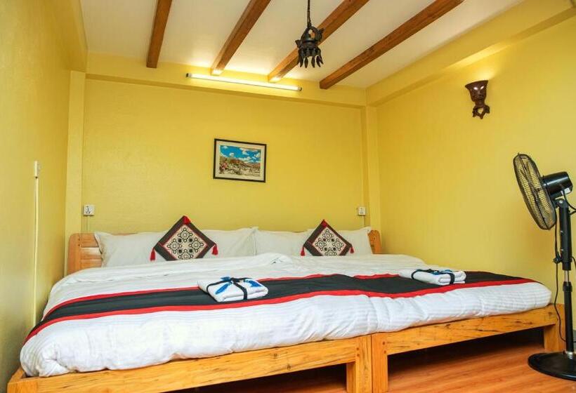 اتاق استاندارد چهار تخته, Peace And Joy Guest House