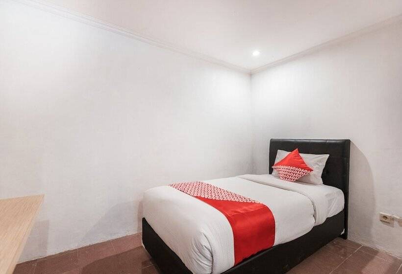 스탠다드 룸, Urbanview Hotel Gunung Geulis Village By Reddoorz