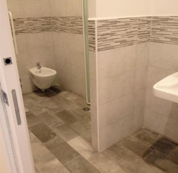 デラックススタジオ, Dozza