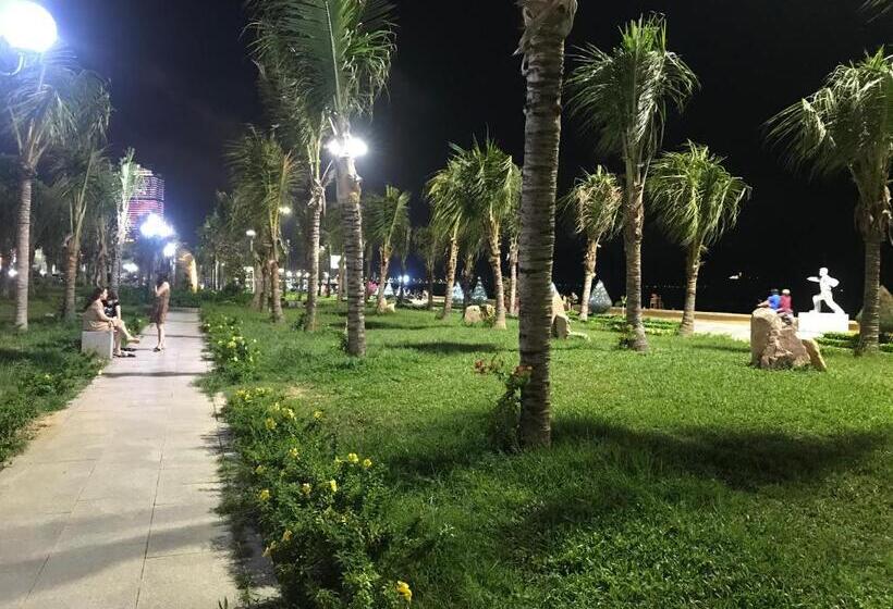 اتاق استاندارد چهار تخته با چشم‌انداز دریا, Hoàng Hưng