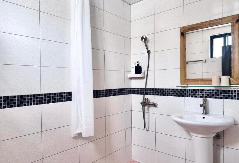 اتاق استاندارد, Say Hi B&b