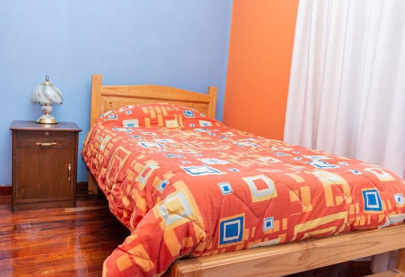 اتاق استاندارد, Casa Treveris   Non Profit Hostel