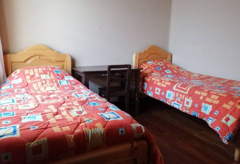 اتاق استاندارد, Casa Treveris   Non Profit Hostel