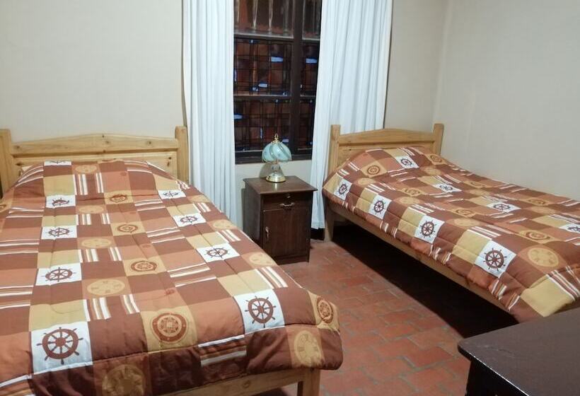 اتاق استاندارد, Casa Treveris   Non Profit Hostel