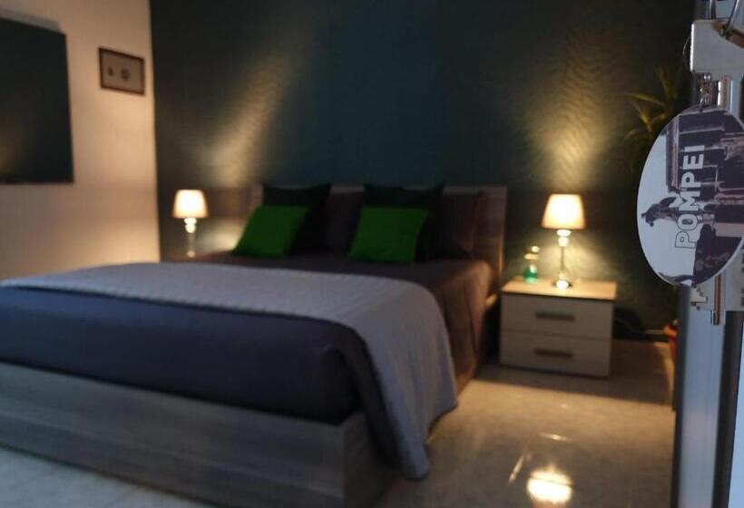 Deluxe Room King Size Bed, Pinotto Bnb