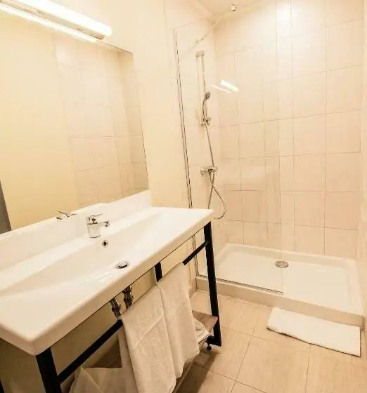 آپارتمان 1 خوابه, A&m Hotel With Free Parking
