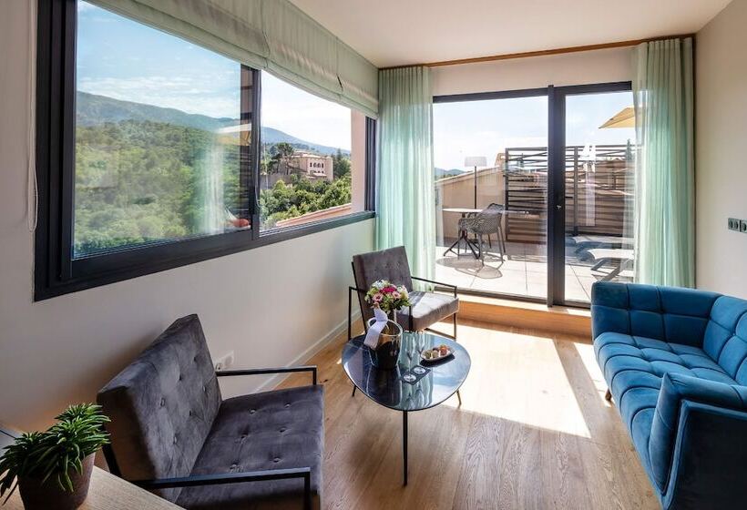 جناح ديلوكس, Sainte Victoire