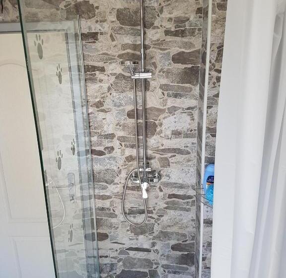 آپارتمان 2 خوابه, Bestie House