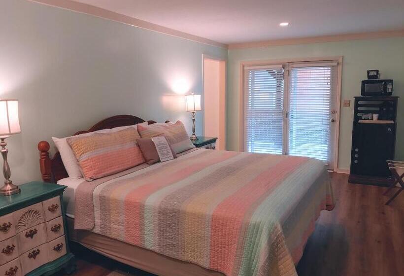 חדר סטנדרט עם מיטת קינג, Mckinley Edwards Inn