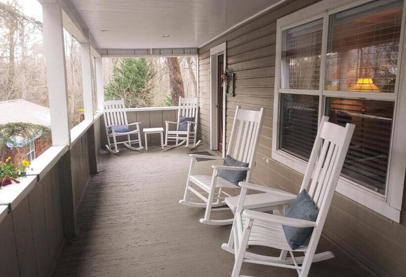 חדר סטנדרט, Mckinley Edwards Inn