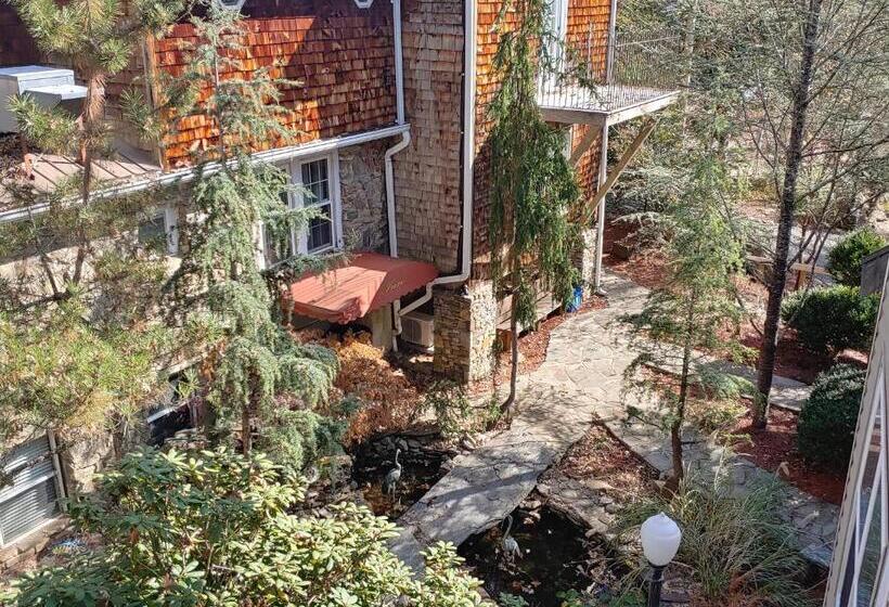 חדר סטנדרט עם מיטת קינג, Mckinley Edwards Inn