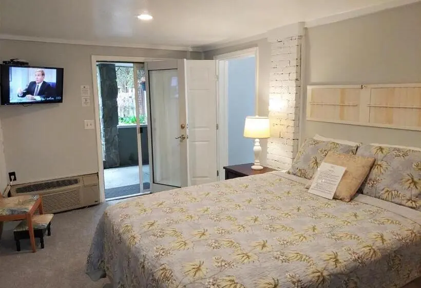 デラックススイート, Mckinley Edwards Inn