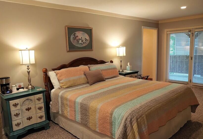 חדר דלוקס, Mckinley Edwards Inn