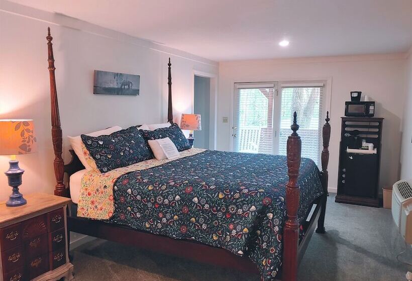 חדר דלוקס, Mckinley Edwards Inn