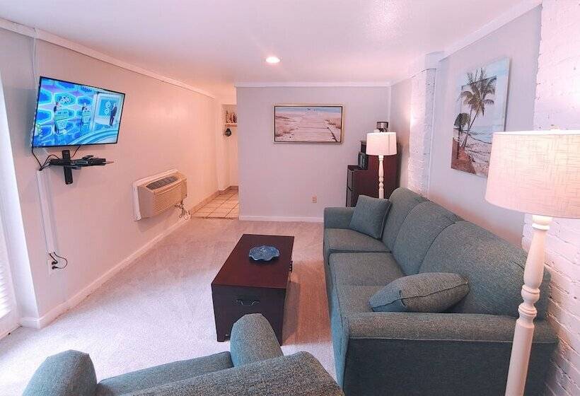 סוויטה דלוקס, Mckinley Edwards Inn