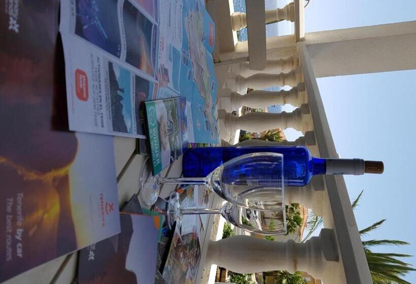 اتاق استاندارد, The Magic Dragonfly!