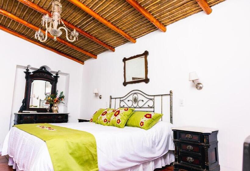 اتاق لوکس با تخت بزرگ, Estancia Los Cuartos