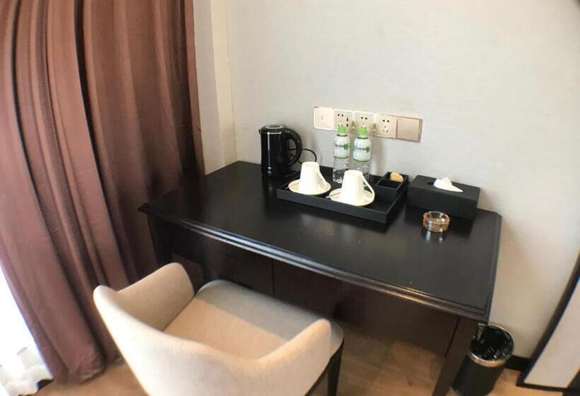 豪华房间, Le Chen Miiya