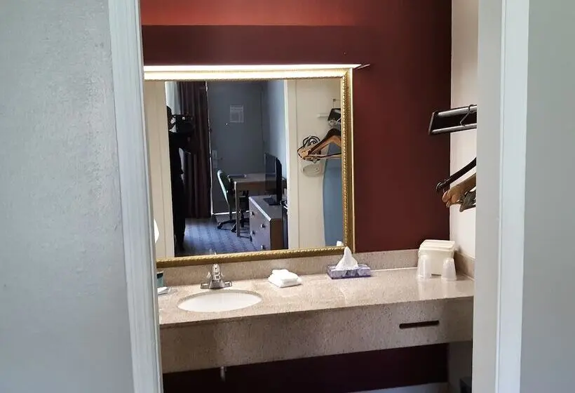 ２ダブルベッドのスタンダードルーム, Budgetel Inn   Phenix City